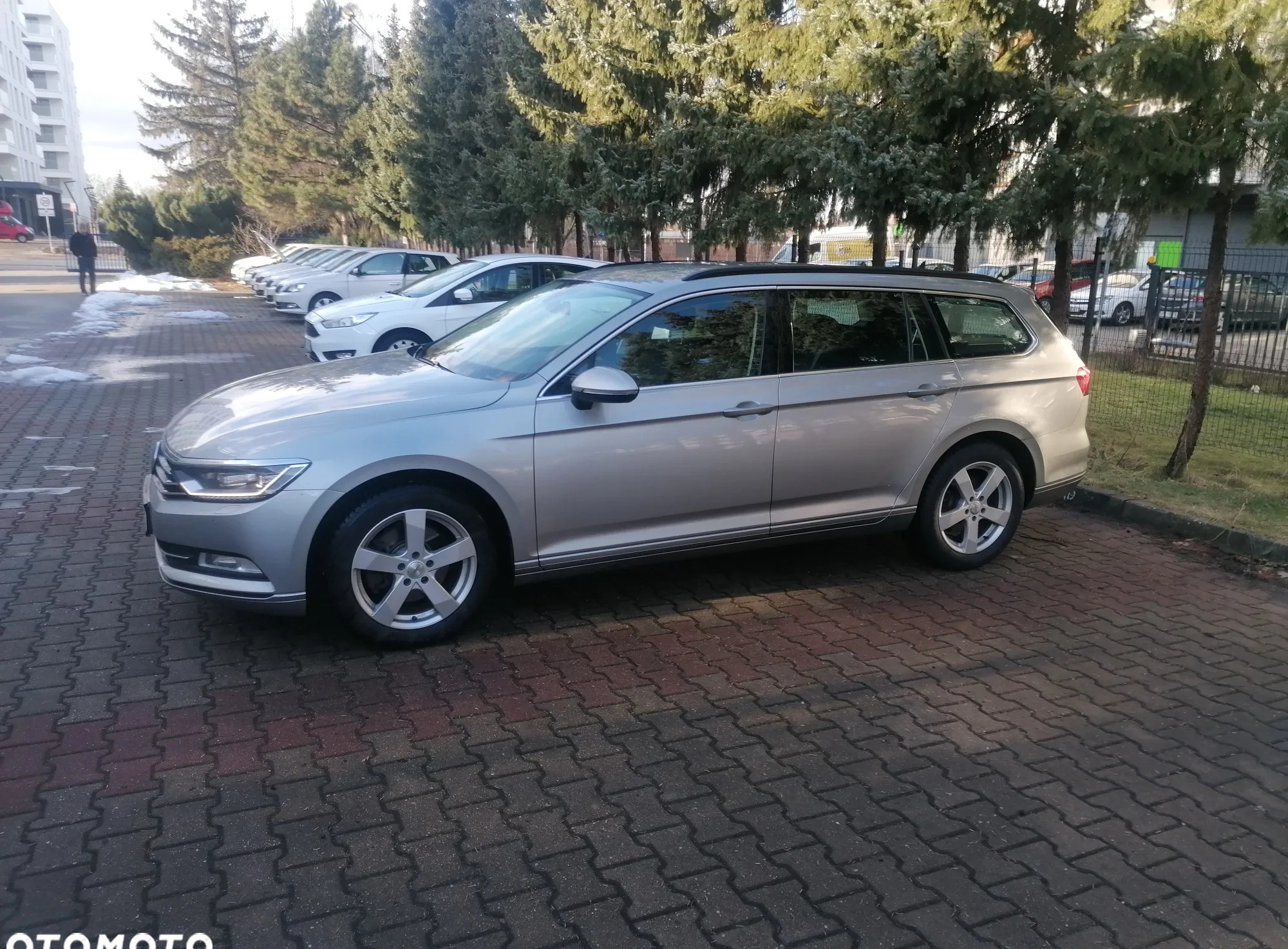 Volkswagen Passat cena 49000 przebieg: 259200, rok produkcji 2017 z Katowice małe 92